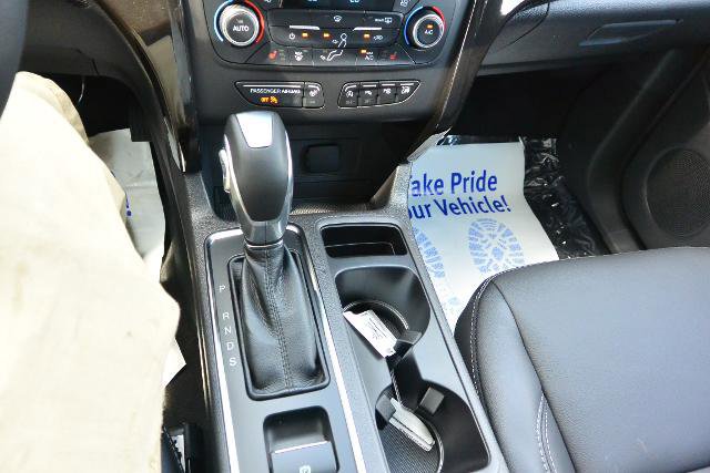 Certified 2019 Ford Escape Titanium AWD/4WD image 11