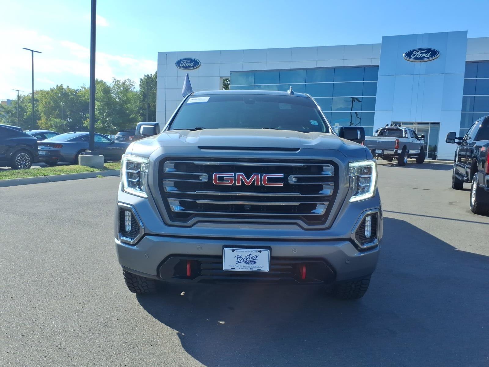 Used 2021 GMC Sierra 1500 AT4 w/ AT4 Premium Package AWD/4WD image 8