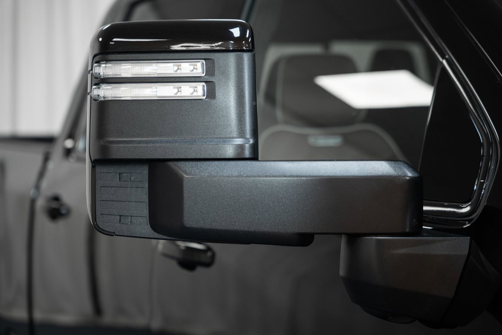 Used 2024 GMC Sierra 2500 Denali Ultimate image 13