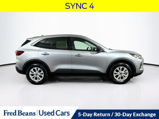 Certified 2023 Ford Escape Active AWD/4WD image 10