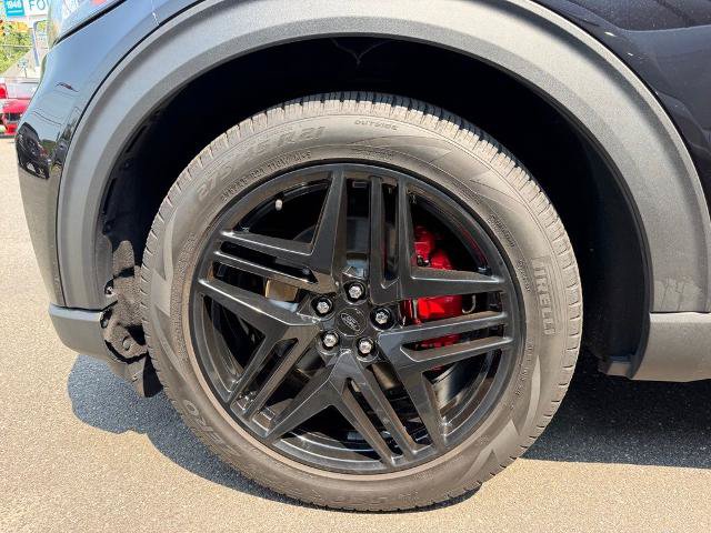 Certified 2025 Ford Explorer ST AWD/4WD image 12