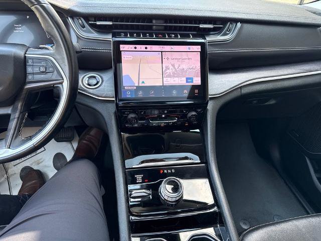 Used 2022 Jeep Grand Cherokee Limited AWD/4WD image 6