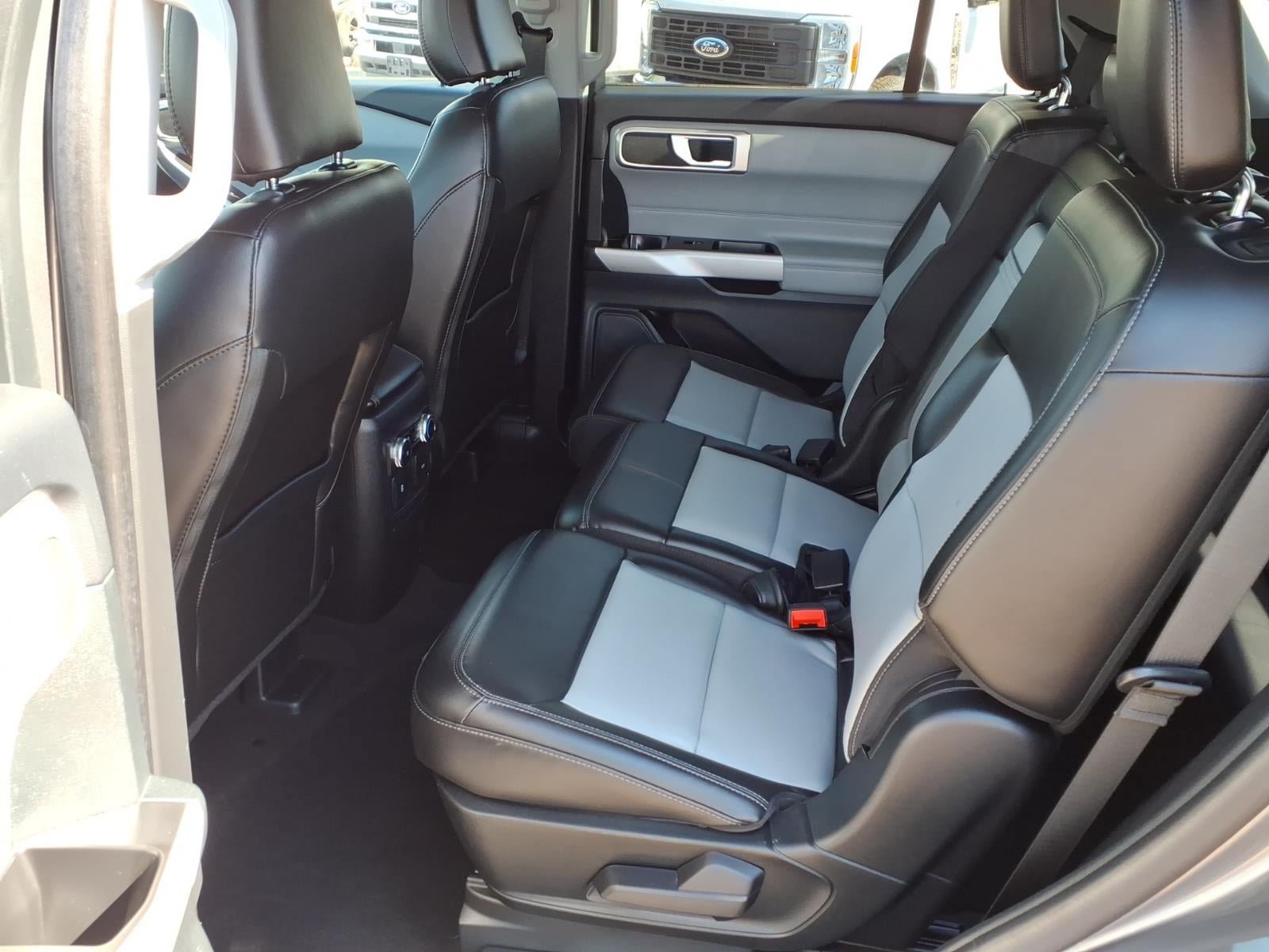 Certified 2023 Ford Explorer XLT w/ Equipment Group 202A RWD image 18