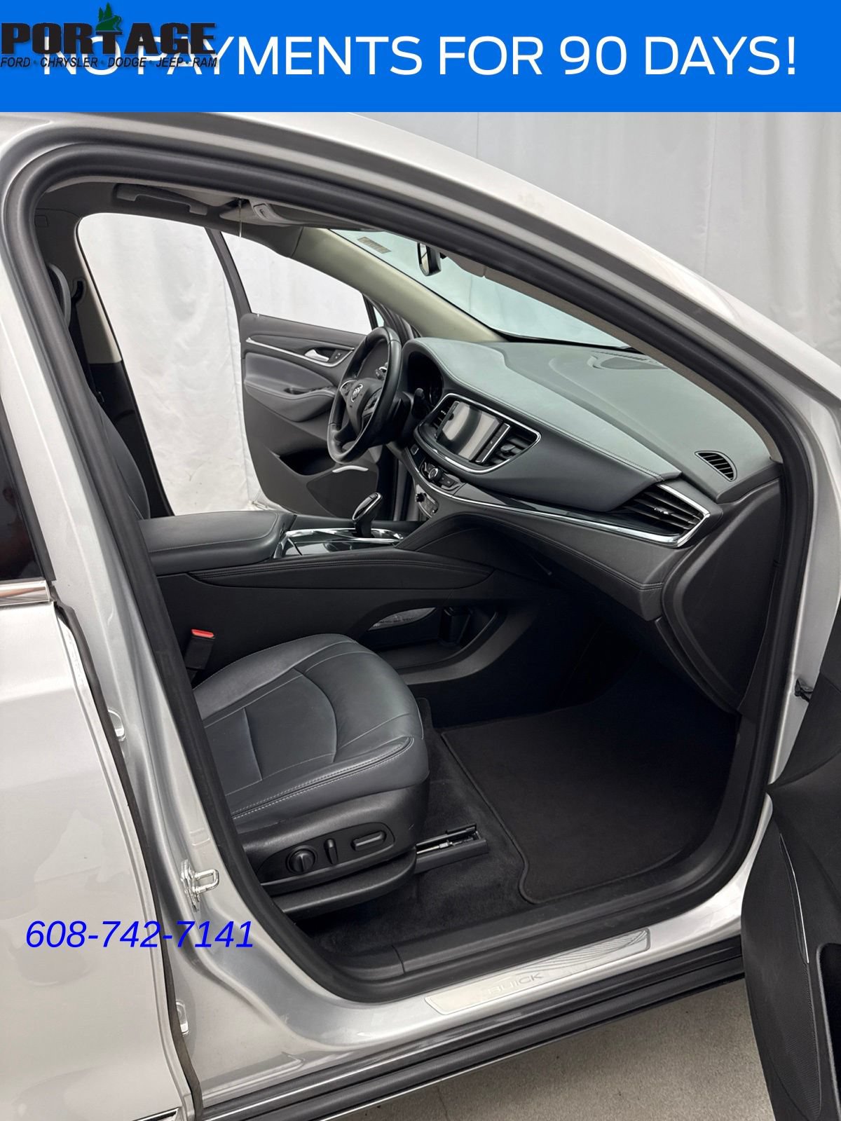 Used 2021 Buick Enclave Essence FWD image 26