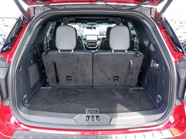 Certified 2025 Ford Explorer ST-Line AWD/4WD image 30