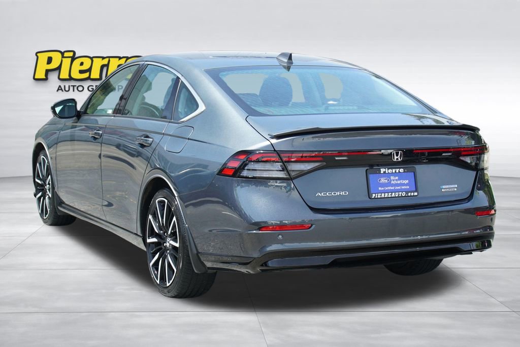 Used 2023 Honda Accord Touring image 8