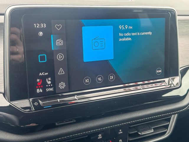 Used 2025 Volkswagen Atlas Cross Sport SE image 20