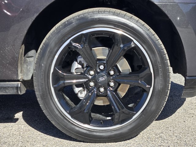 Certified 2023 Ford Expedition Limited image 10