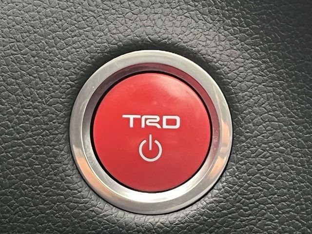 Used 2022 Toyota Tundra TRD Pro AWD/4WD image 33