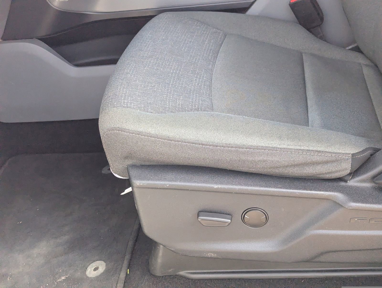 Certified 2024 Ford F150 XLT w/ Mobile Office Package image 18