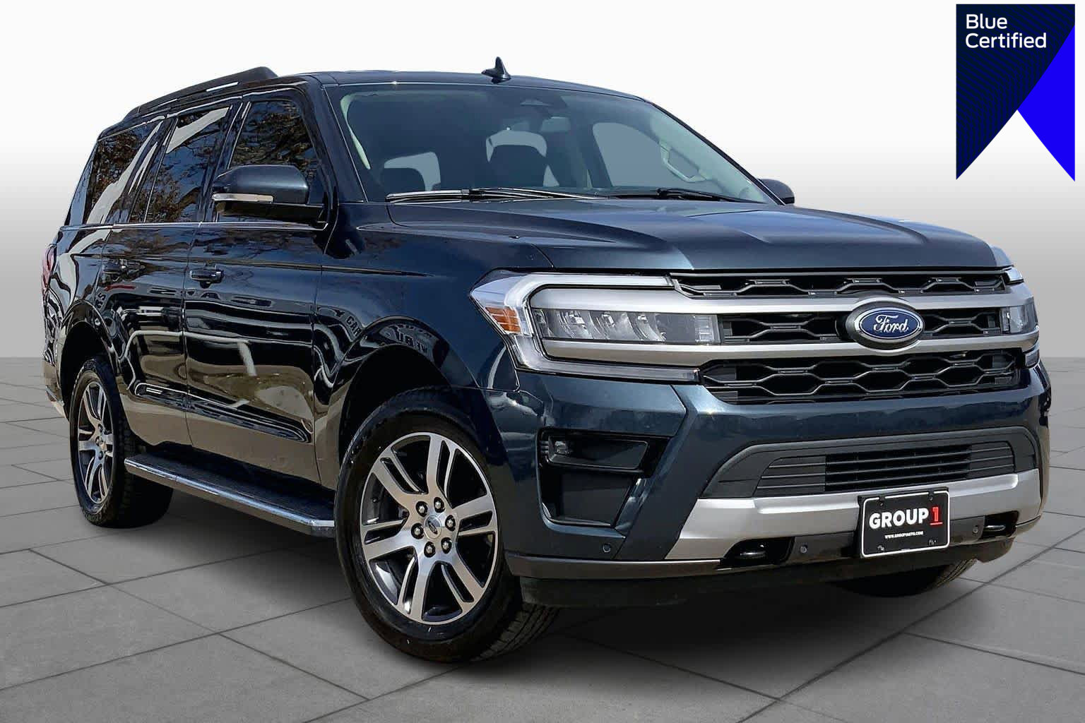 Certified 2023 Ford Expedition XLT image 1