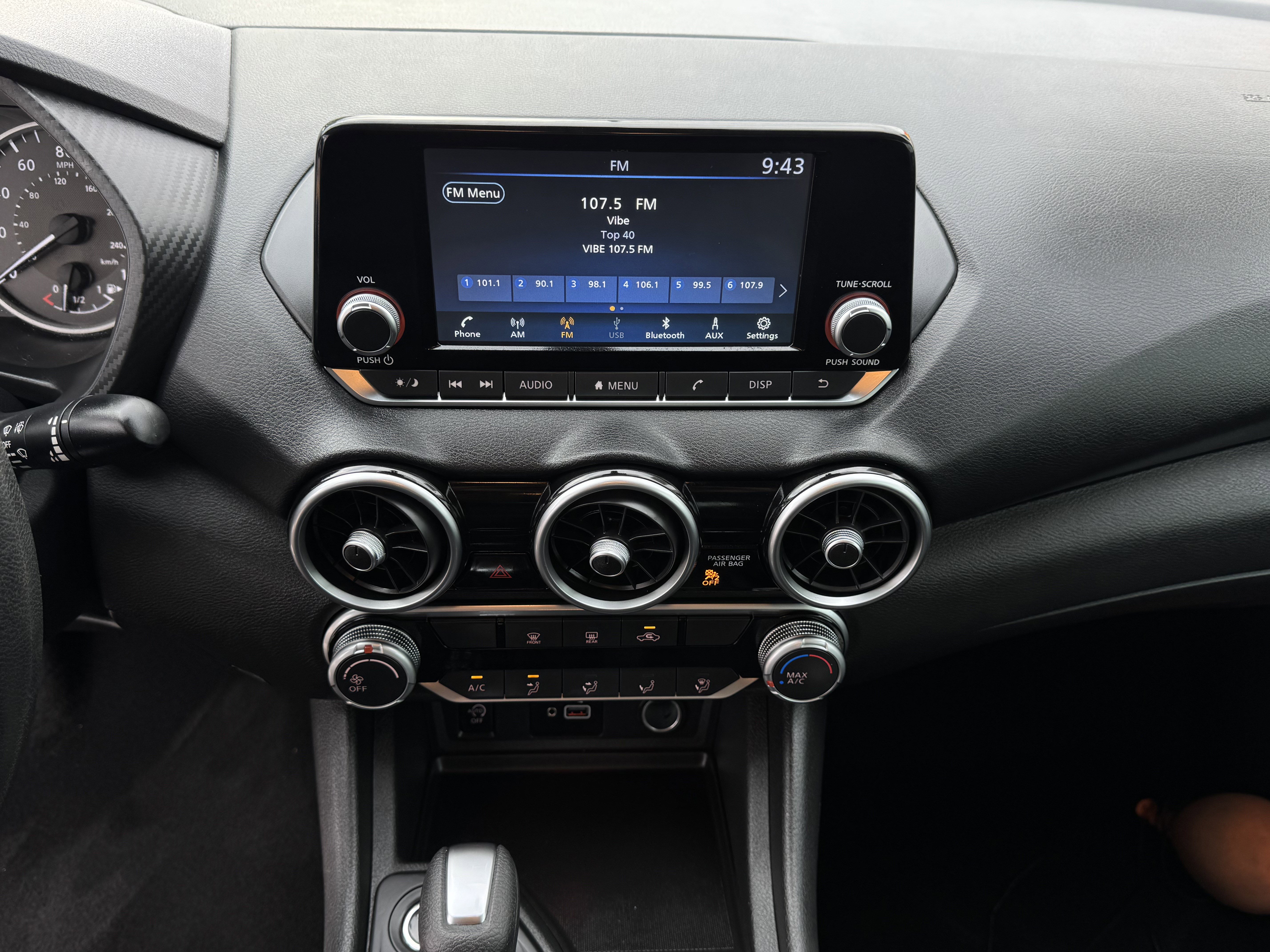 Used 2024 Nissan Sentra S image 18