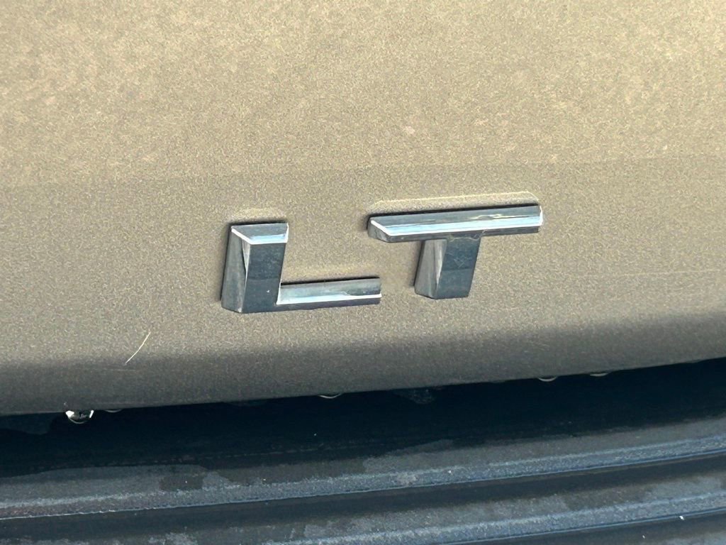 Used 2023 Chevrolet Suburban LT image 20