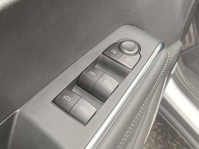 Used 2025 GMC Acadia Elevation image 21