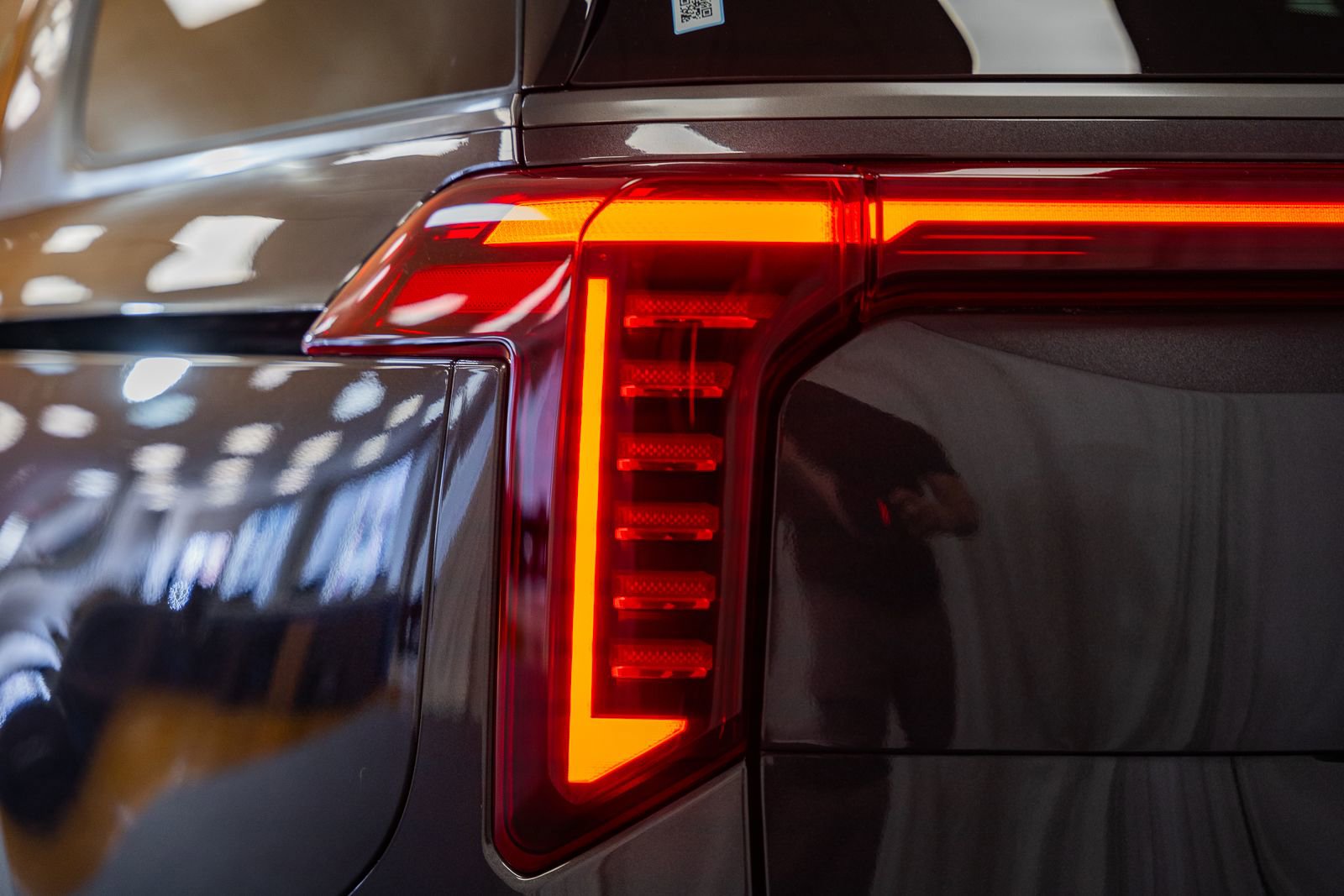 Used 2025 Kia Carnival SX Prestige image 7