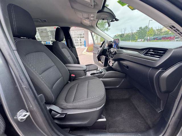 Certified 2025 Ford Escape Active AWD/4WD image 27