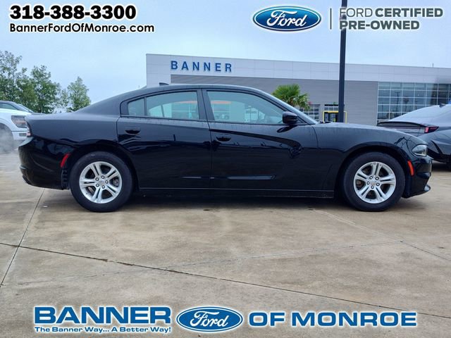 Used 2023 Dodge Charger SXT image 2