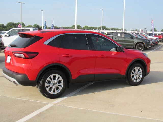 Certified 2024 Ford Escape Active FWD image 9