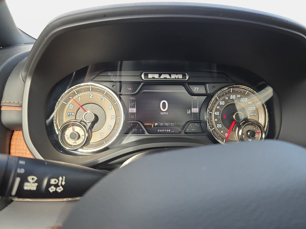 Used 2022 RAM 1500 Limited AWD/4WD image 16