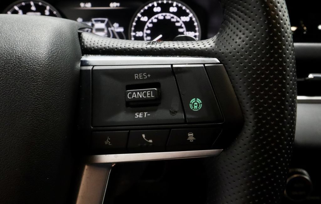 Used 2025 Mitsubishi Outlander SE FWD image 29