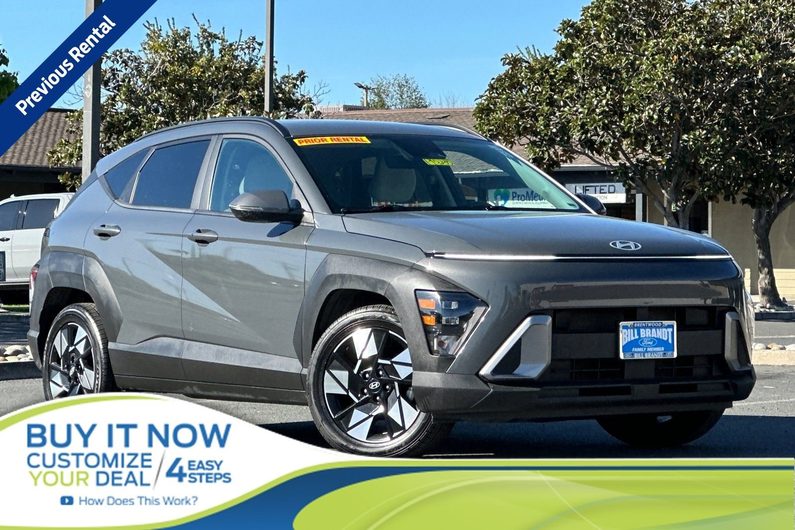 Used 2025 Hyundai Kona SEL image 1