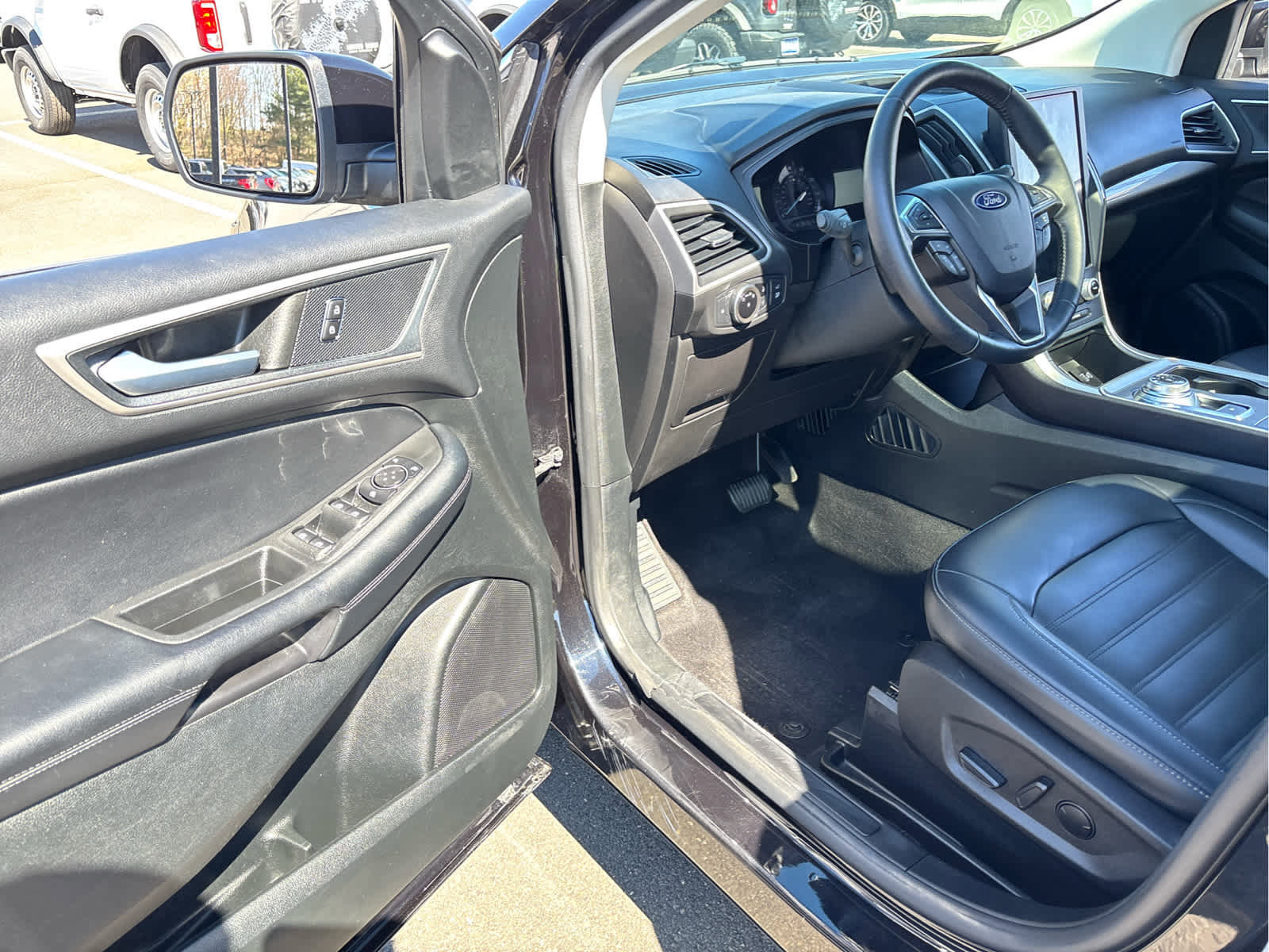 Certified 2023 Ford Edge SEL w/ Convenience Package image 11