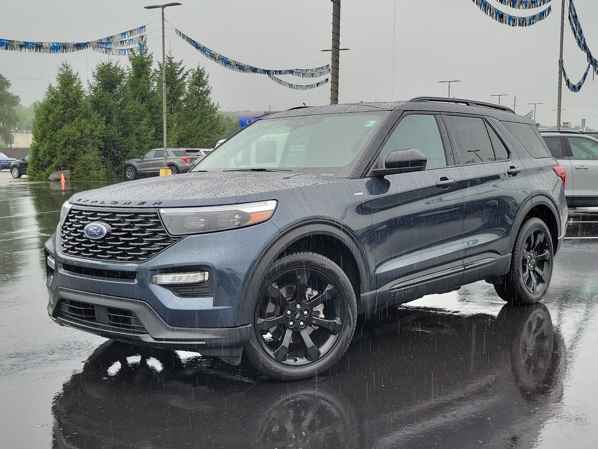 Certified 2024 Ford Explorer ST-Line w/ Class IV Trailer Tow Package AWD/4WD image 1
