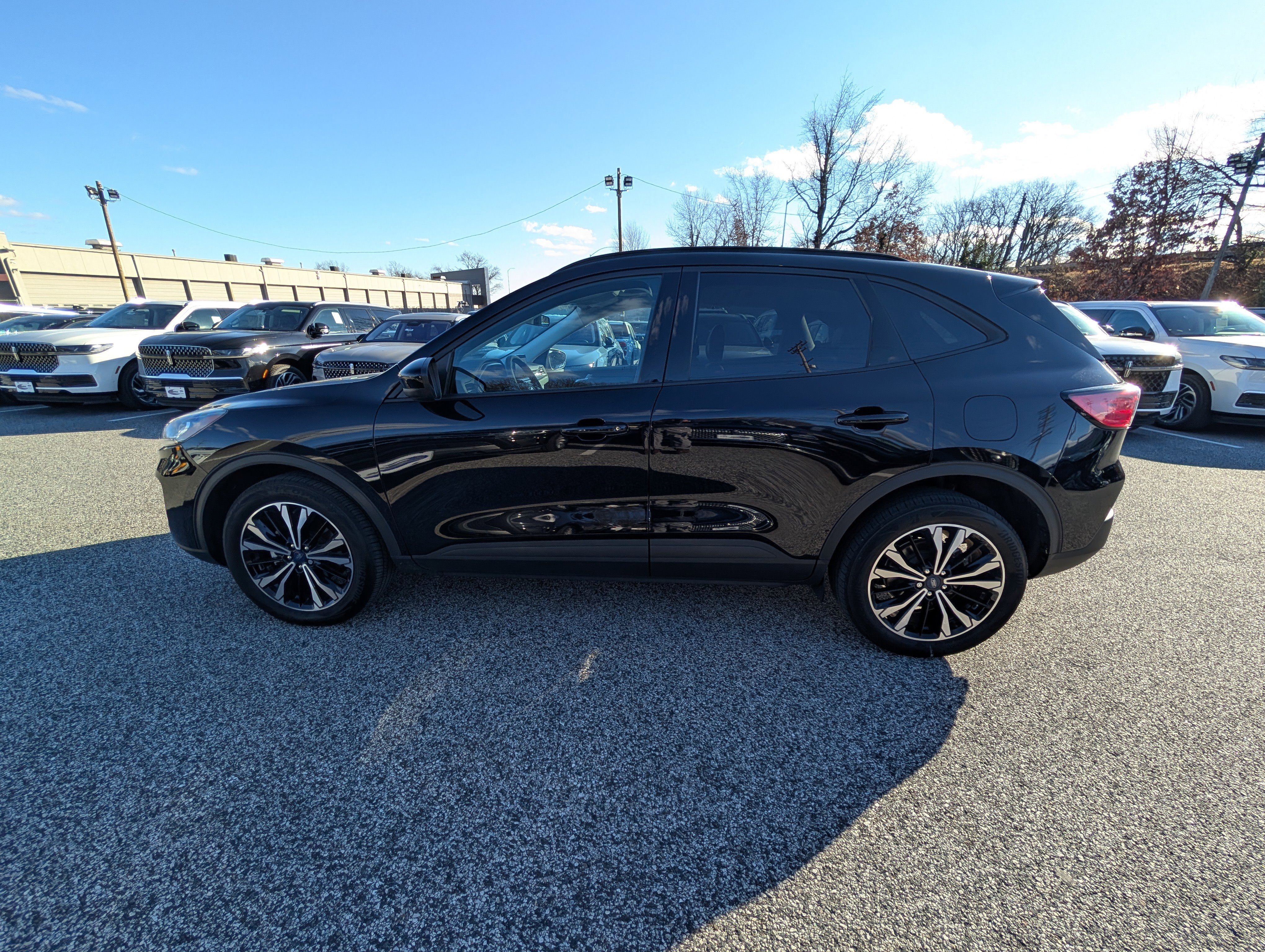 Certified 2022 Ford Escape SEL w/ SEL Stealth AWD Package image 3