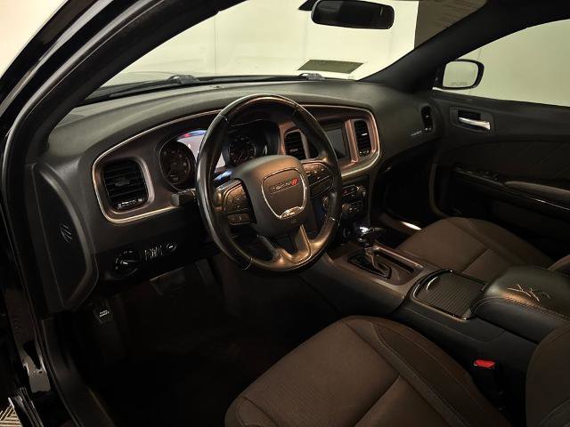 Used 2020 Dodge Charger SXT w/ Blacktop Package image 6
