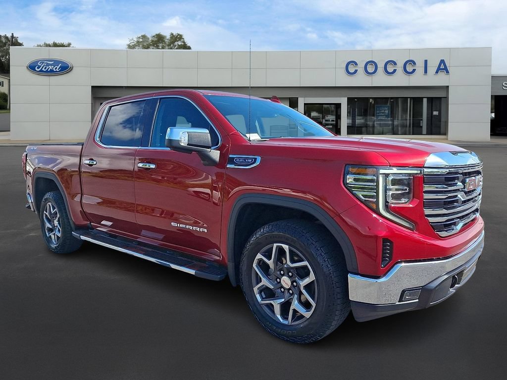 Used 2023 GMC Sierra 1500 SLT w/ SLT Premium Package AWD/4WD image 3