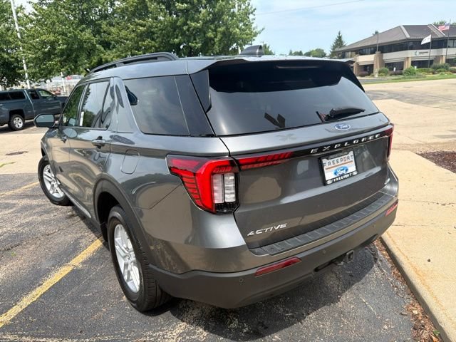 Certified 2025 Ford Explorer Active AWD/4WD image 5