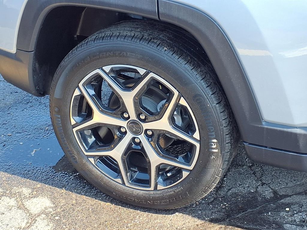 Used 2025 Jeep Compass Limited AWD/4WD image 27