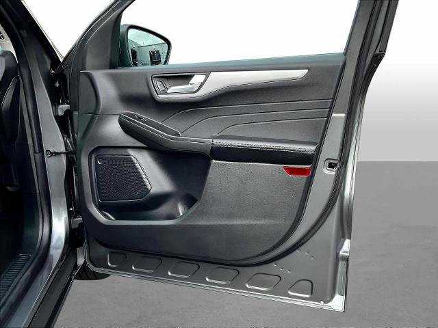 Certified 2025 Ford Escape Platinum AWD/4WD image 29