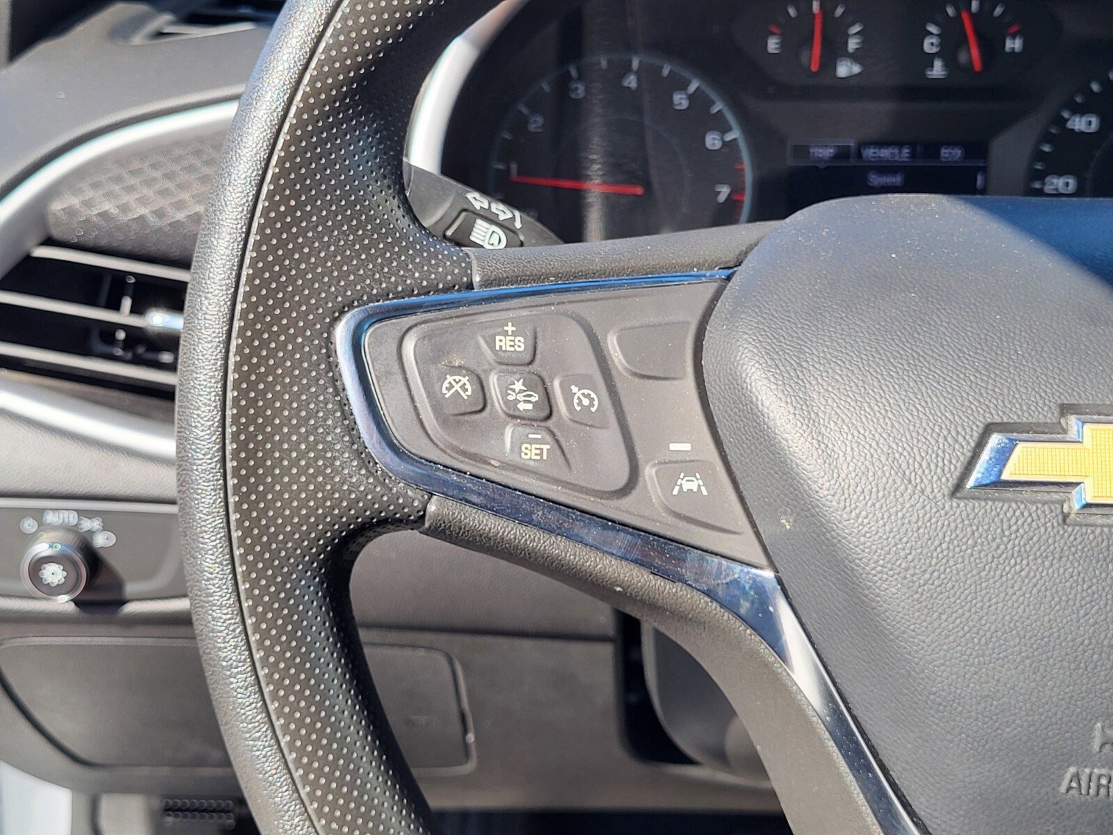 Used 2024 Chevrolet Malibu LT image 27