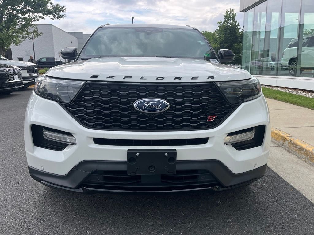Certified 2022 Ford Explorer ST w/ Equipment Group 401A AWD/4WD image 2