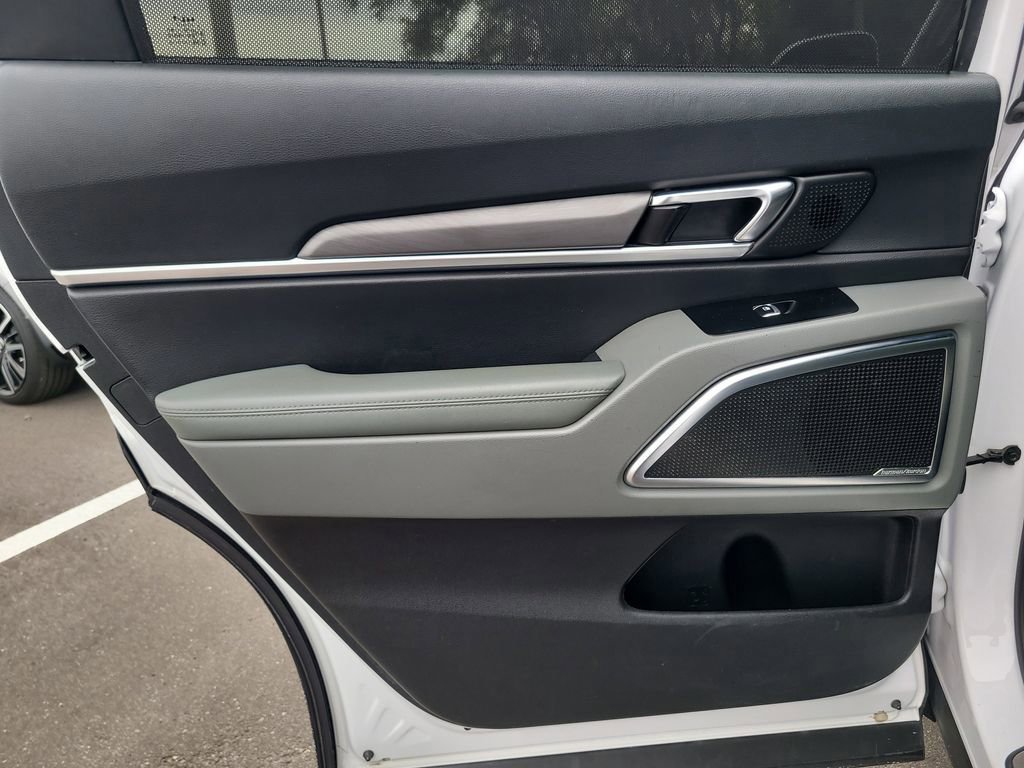 Used 2023 Kia Telluride SX X-Line image 8