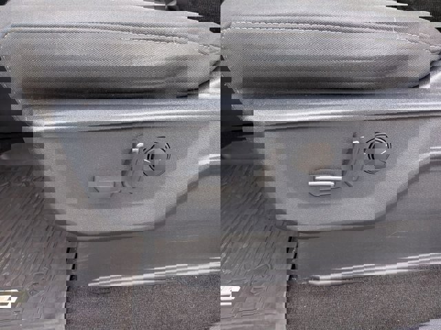 Certified 2022 Ford F150 XLT w/ Equipment Group 302A High image 16