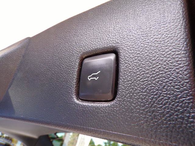 Certified 2023 Ford Escape ST-Line Elite w/ Premium Technology Package AWD/4WD image 8