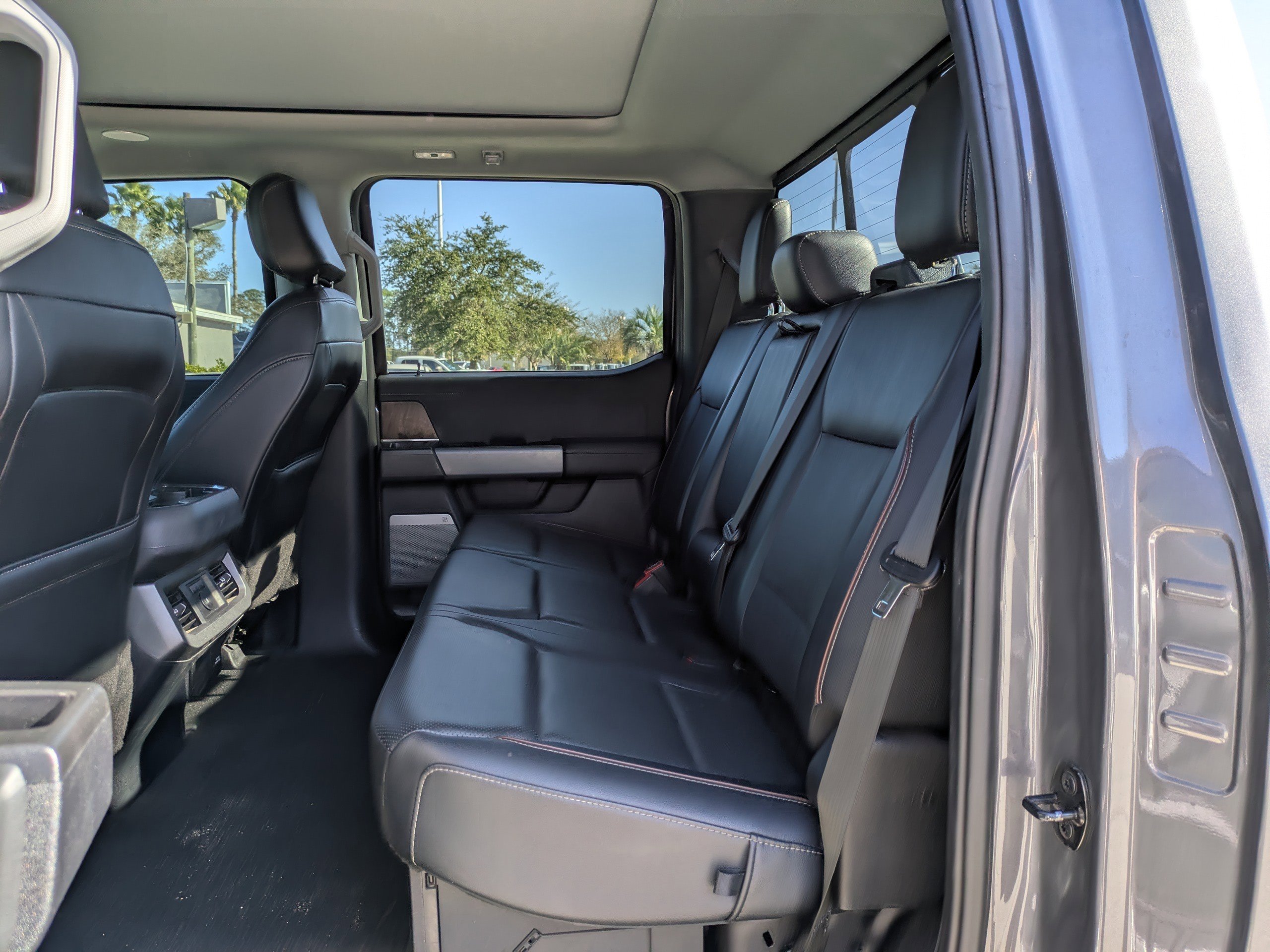 Certified 2023 Ford F250 Lariat w/ Lariat Ultimate Package image 13