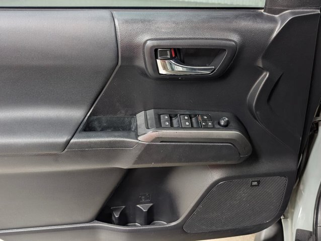 Used 2021 Toyota Tacoma TRD Pro AWD/4WD image 12