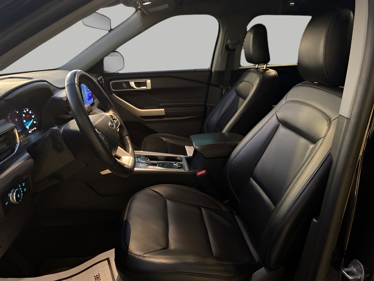 Certified 2023 Ford Explorer XLT w/ Equipment Group 202A image 8