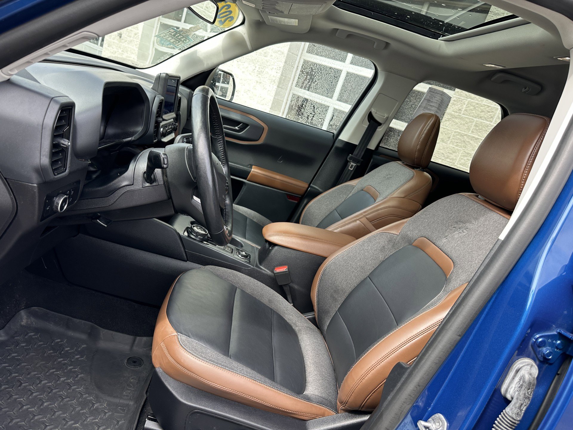 Certified 2023 Ford Bronco Sport Outer Banks w/ Tech Package AWD/4WD image 9