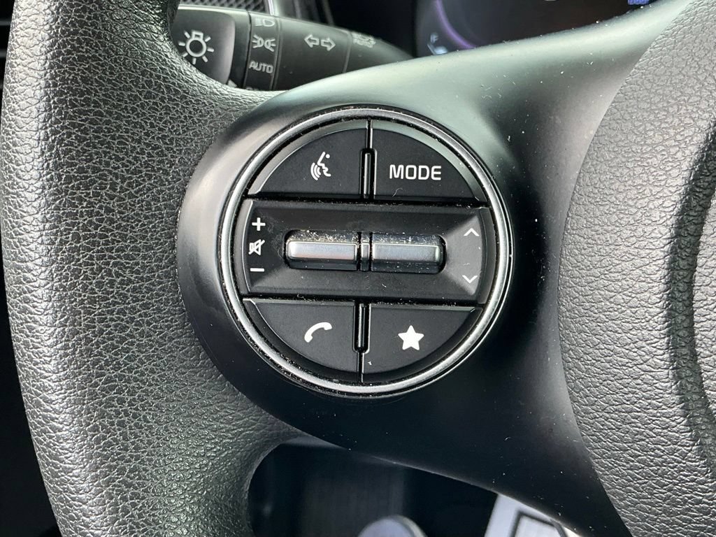 Used 2024 Kia Soul LX w/ Option Group 015 FWD image 29