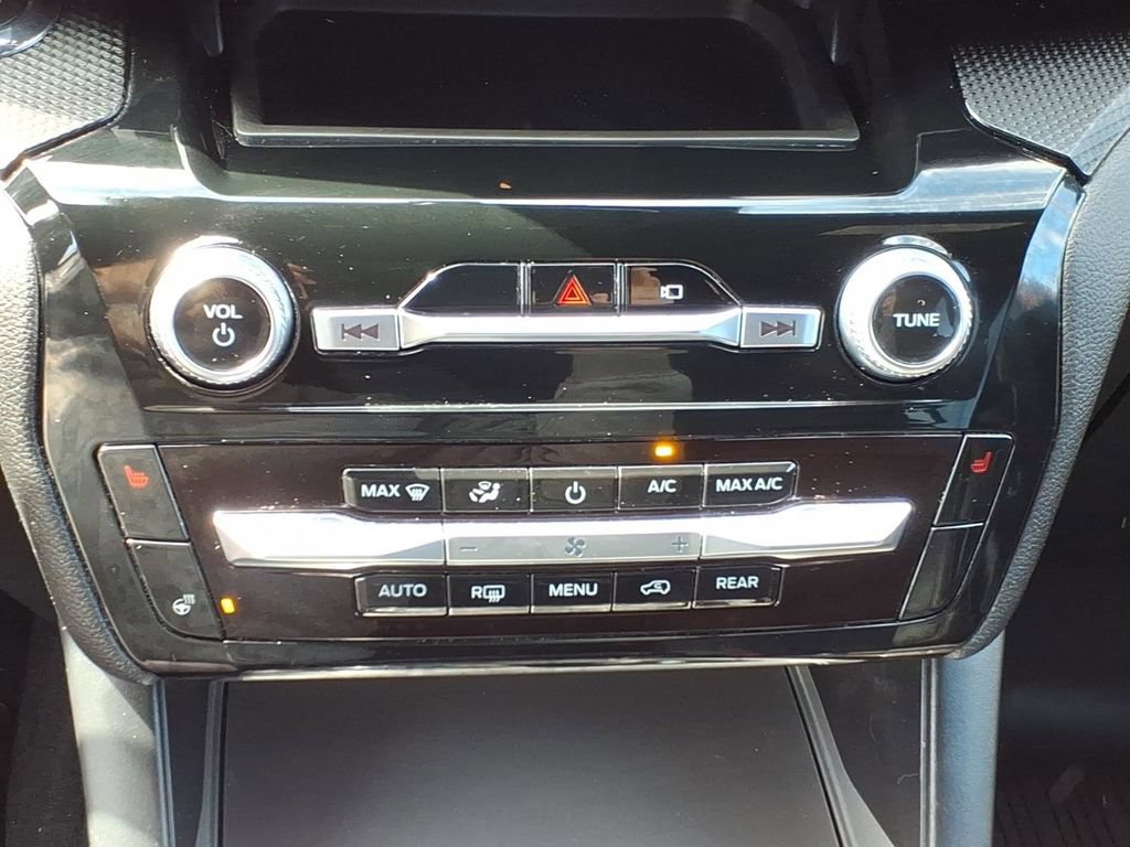 Certified 2023 Ford Explorer ST-Line AWD/4WD image 18