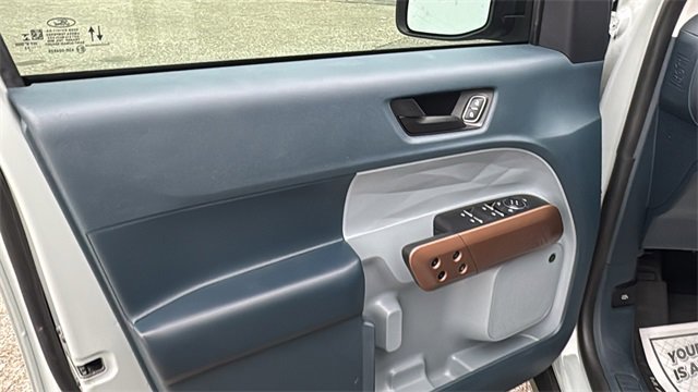 Certified 2022 Ford Maverick Lariat w/ Lariat Luxury Package image 11