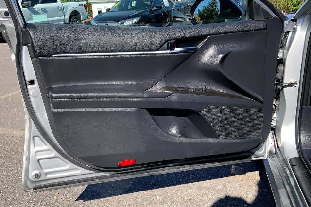 Used 2021 Toyota Camry LE FWD image 22