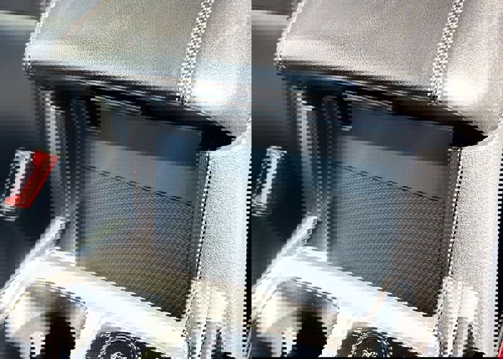 Certified 2021 Ford Explorer XLT w/ Equipment Group 202A image 63