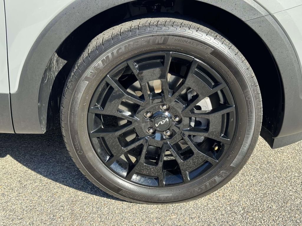 Used 2022 Kia Telluride SX w/ SX Prestige Package image 28