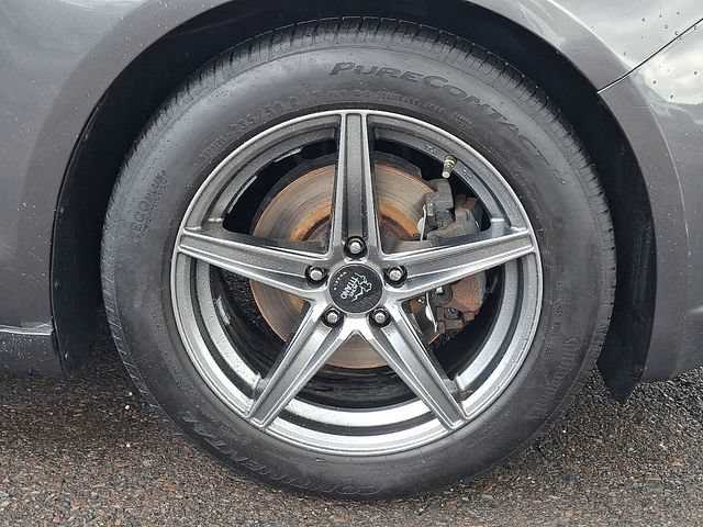 Certified 2018 Ford Fusion SE FWD image 8