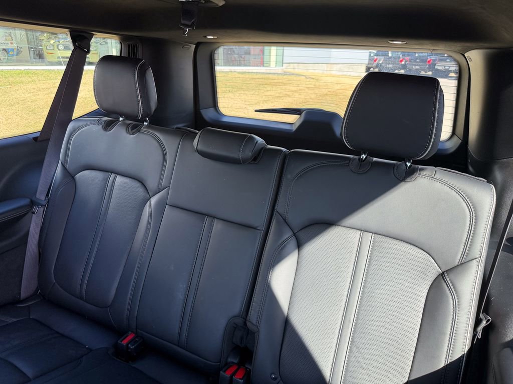 Used 2025 Jeep Grand Wagoneer L Series II Obsidian w/ Quick Order Packagew 28T image 15